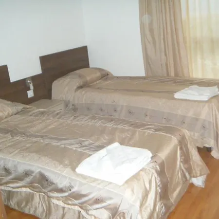 アパートホテル Belvedere Club バンスコ