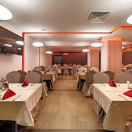 Belvedere Club Apartmanhotel 4*