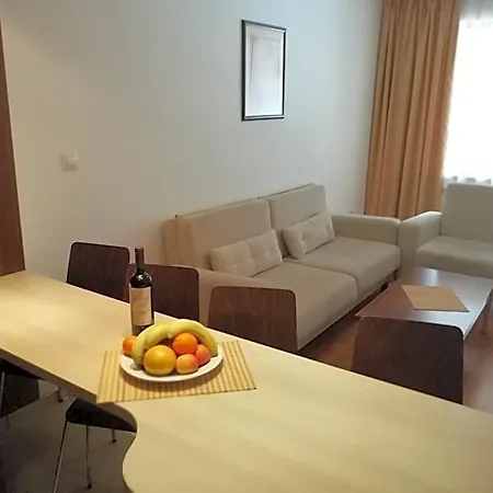 Belvedere Club בנסקו
