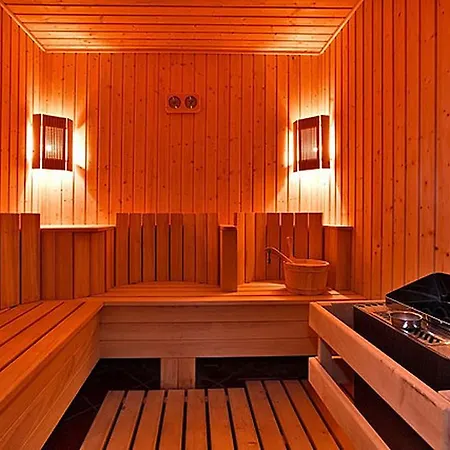 Belvedere Club Aparthotel 4*