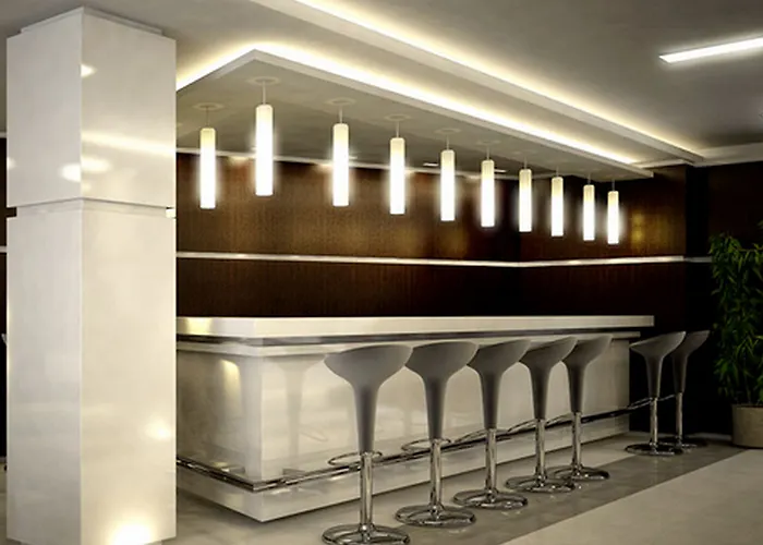 Belvedere Club Aparthotel 4*