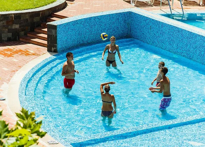 Aparthotel Belvedere Club 4*