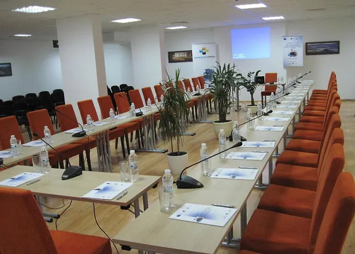 Belvedere Club 班斯科