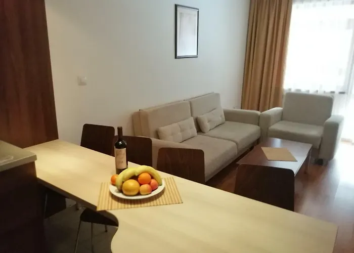 Belvedere Club Aparthotel 4*